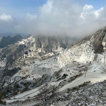 La Porta Sui Monti Di Luna Carrara Ngoại thất bức ảnh