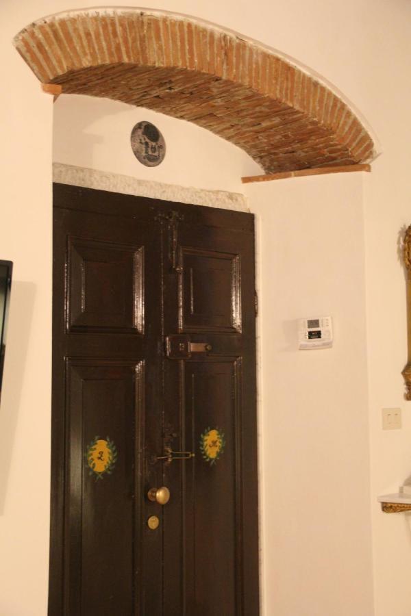 La Porta Sui Monti Di Luna Carrara Ngoại thất bức ảnh