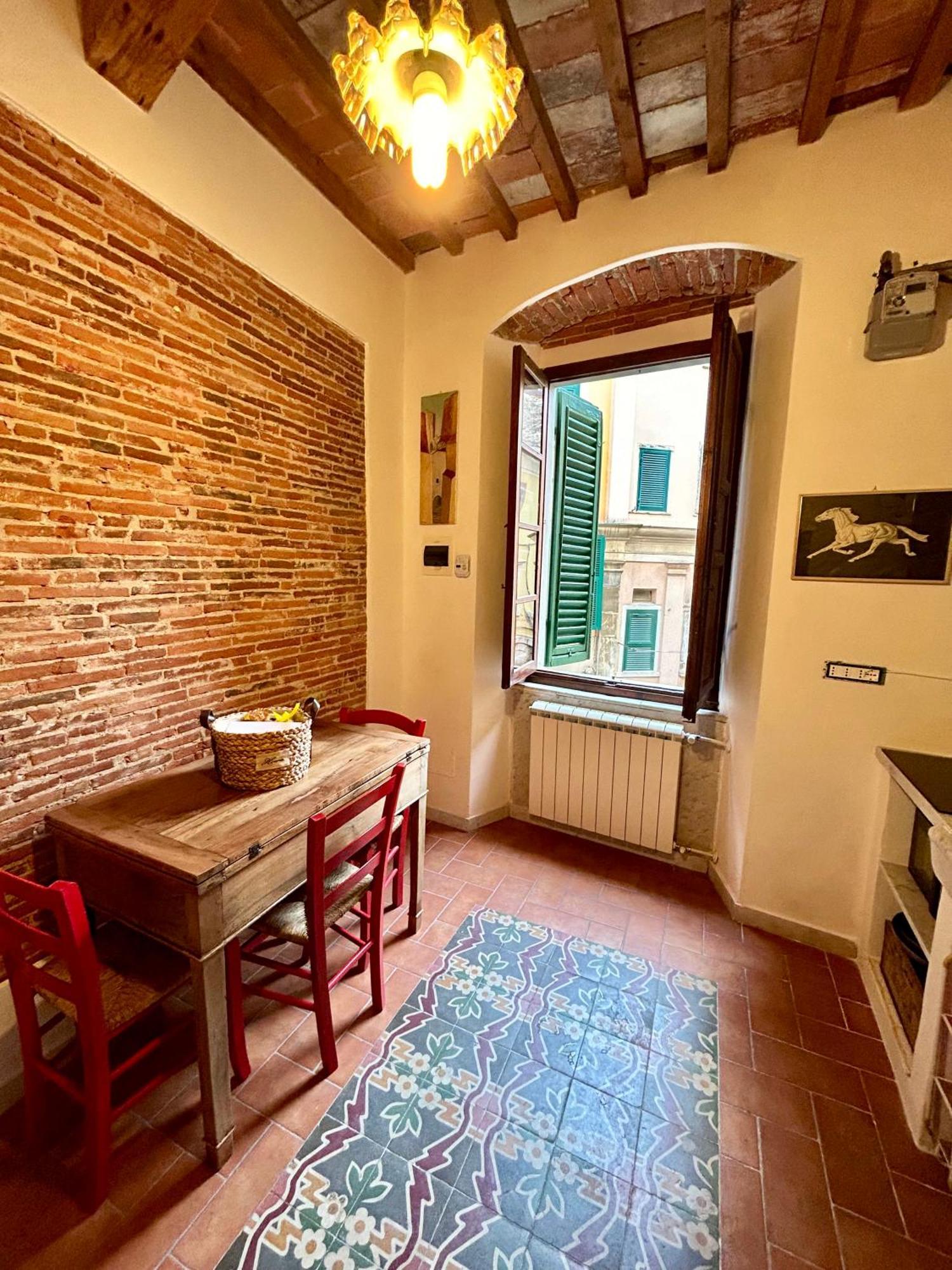 La Porta Sui Monti Di Luna Carrara Ngoại thất bức ảnh
