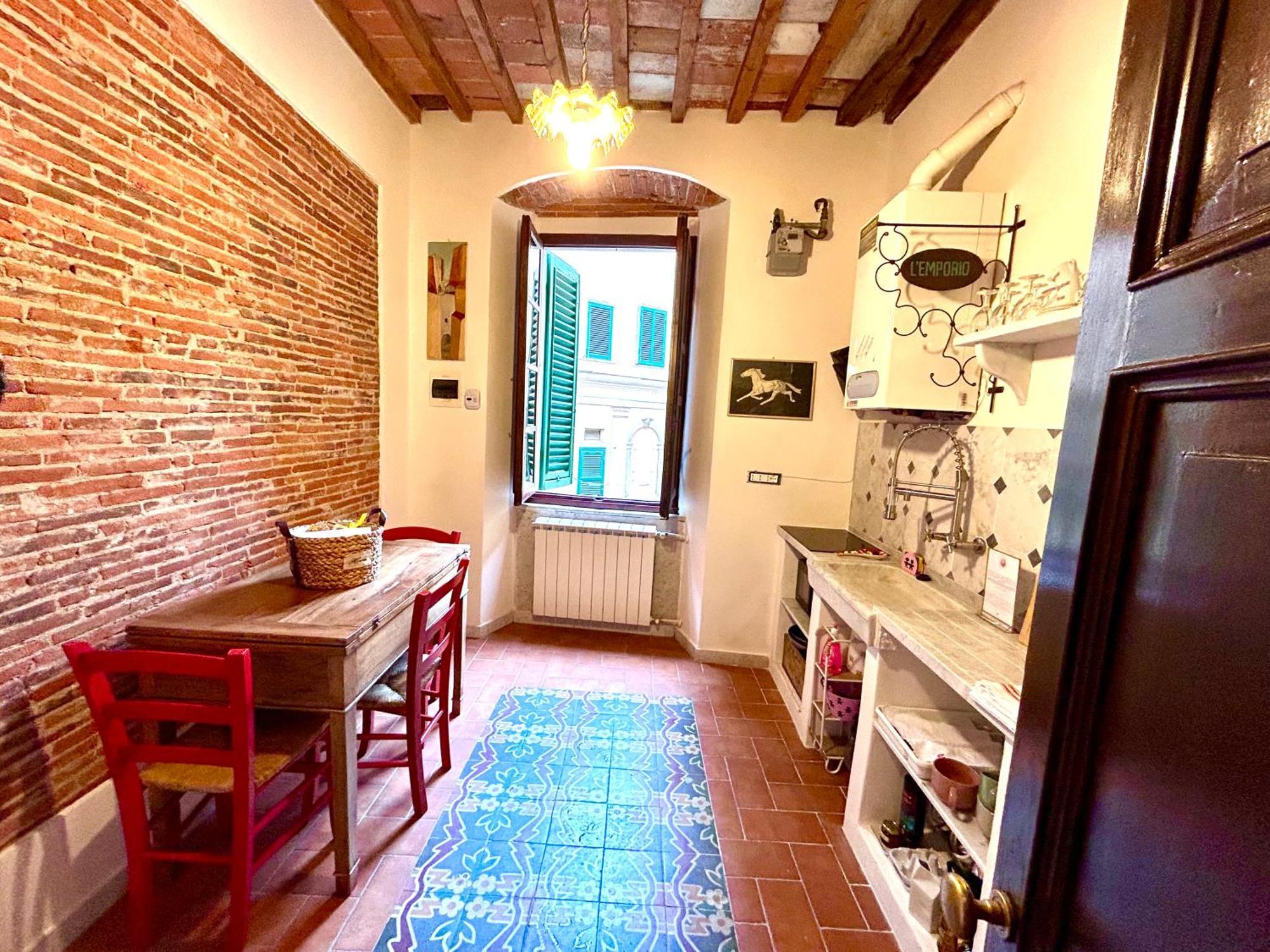 La Porta Sui Monti Di Luna Carrara Ngoại thất bức ảnh